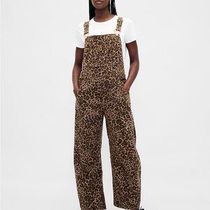 NWT GAP UltraSoft Denim Horseshoe Overalls Sz MP